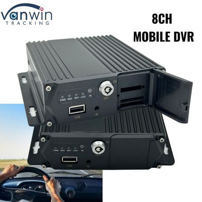 1080P MDVR 8 CH SD Card Mobile Digital Recorder Professionele voertuigbewakingssysteem voor bus- en vrachtwagenpark