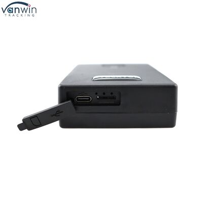 Voertuig GPS Tracker Draadloos Draagbaar Ontwerp Sterke Magnetische Adsorptie en Real-time Tracking via 4G APP