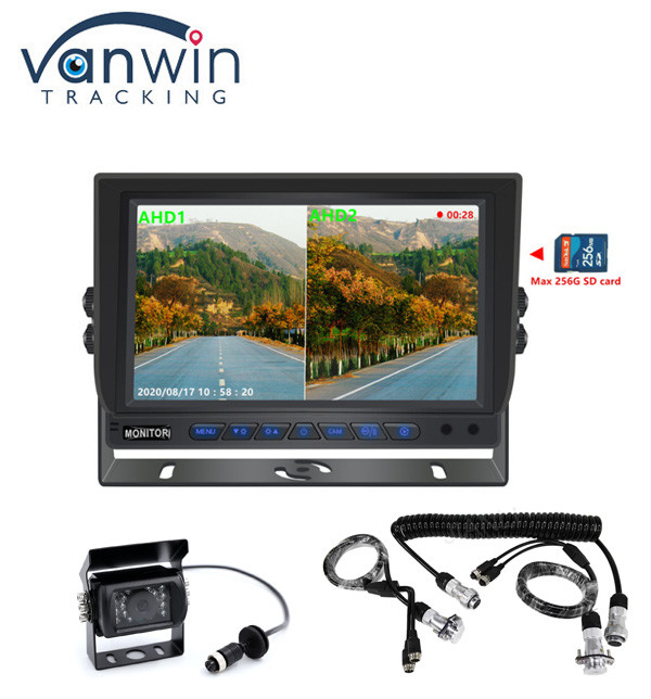 Nieuwe aankomst AHD 4CH SD Card 1080P 9 inch Quad Monitor All In One ingebouwde DVR voor Truck Bus